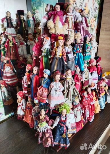 Куклы Диагностини в народных костюмах