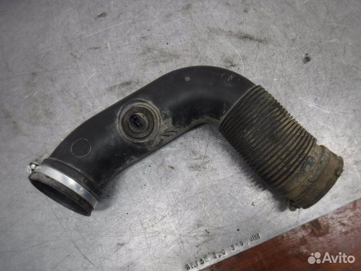 Воздуховод Opel Astra H Z18XER 2008