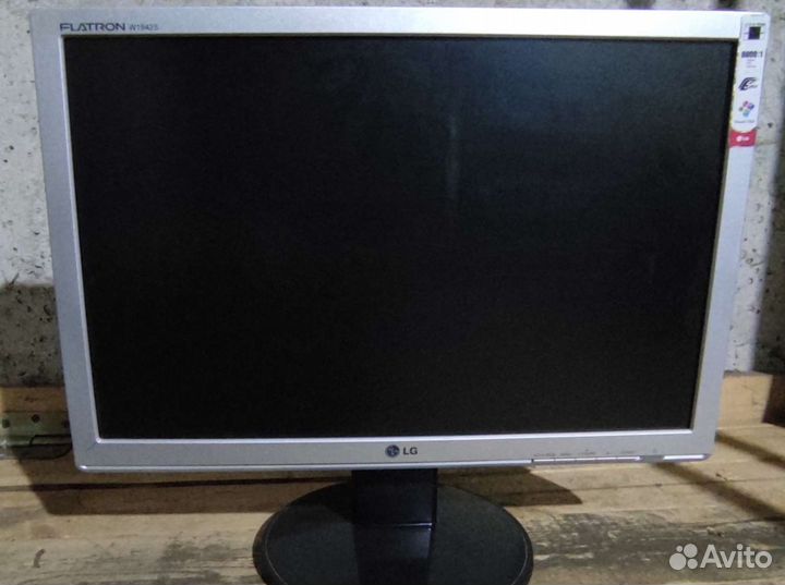 Монитор LG