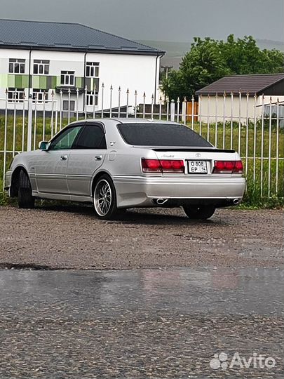 Продам бампера на краун 171 кузов