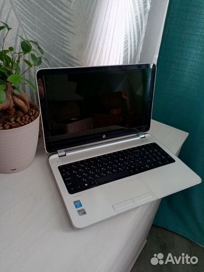 Ноутбук hp pavilion 15 white