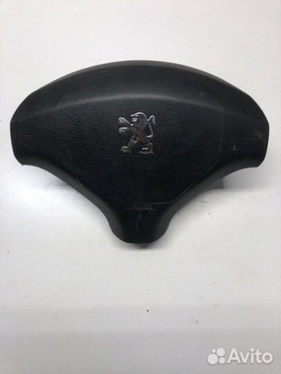 Подушка безопасности в руль Пежо 308 Peugeot 308