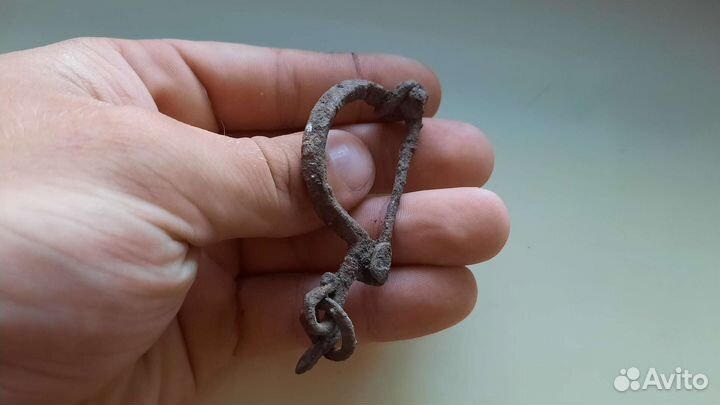 Фибула кованная древний рим