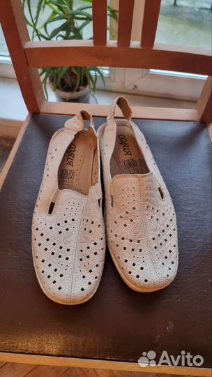 Сандалии София