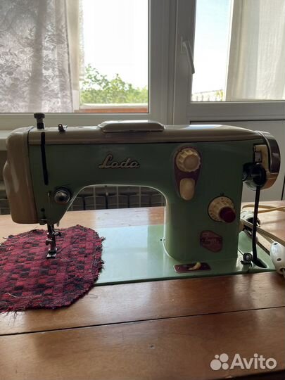 Швейная машина Лада 237-1