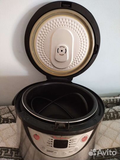 Мультиварка Moulinex нерабочая на детали