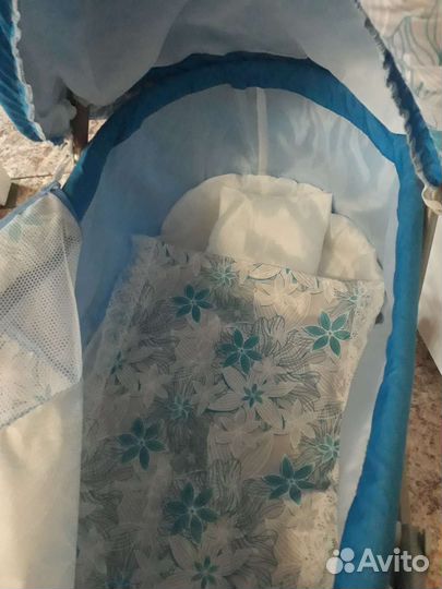 Коляска для кукол