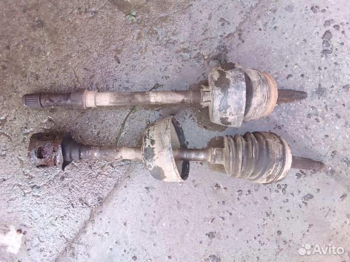 Передние наружные гранаты на ниву