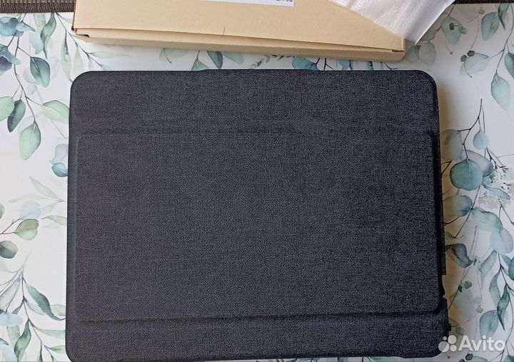 Чехол для iPad 9.7 с клавиатурой