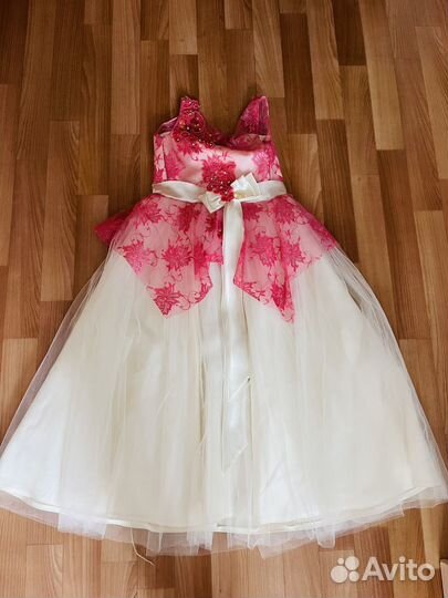 Нарядное платье