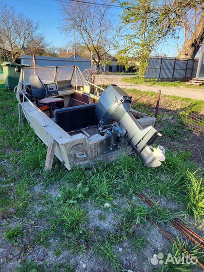 Моторная лодка