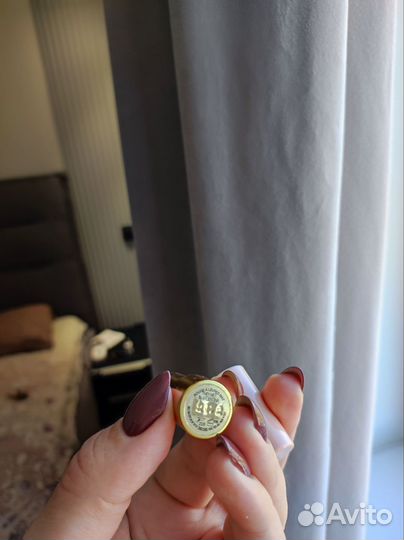 Миниатюра помады Gucci, матовая