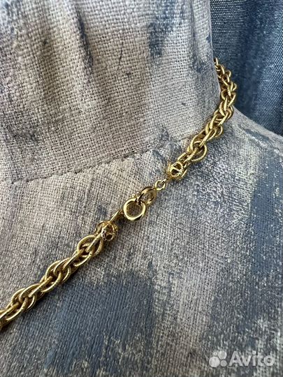 Локет от avon