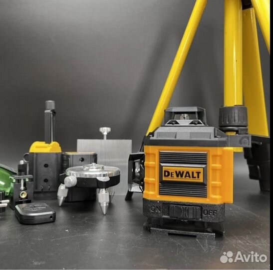 Лазерный уровень Девольт DeWalt 4D 360