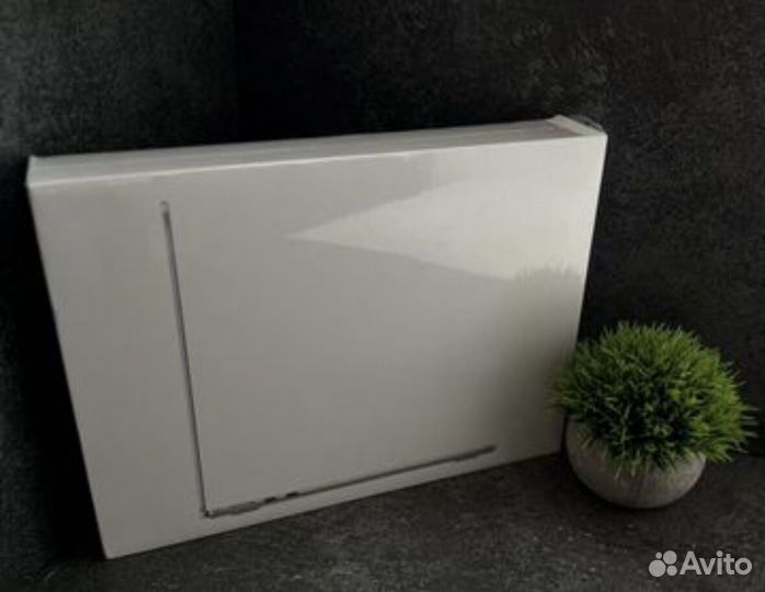 MacBook Air 13 (2022, M2) 16/256