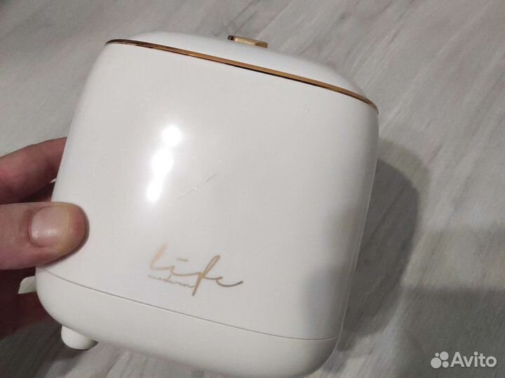 Настольная урна, мусорка