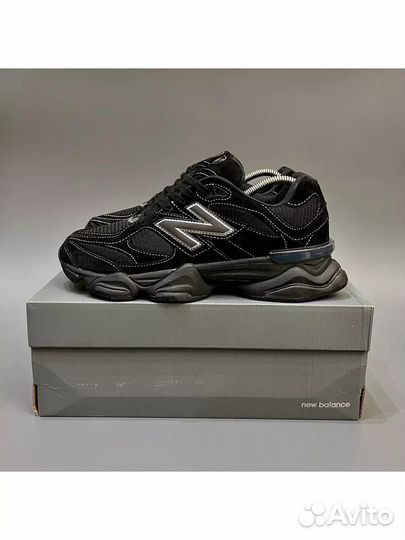 New Balance 9060 Triple Black