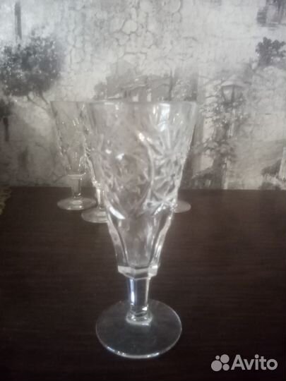 Хрустальные рюмки