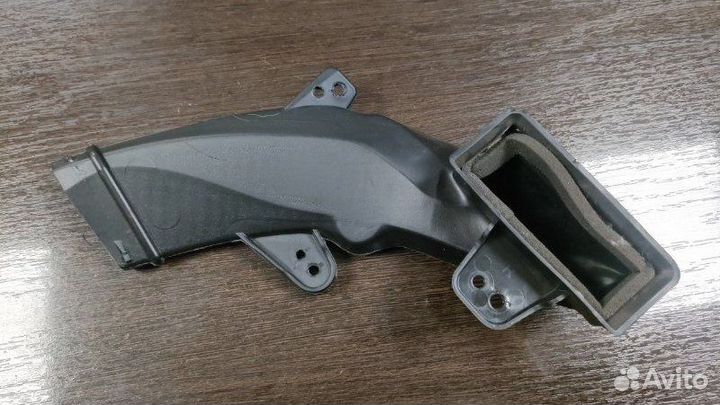 Воздуховод правый Land Rover Range Rover Sport