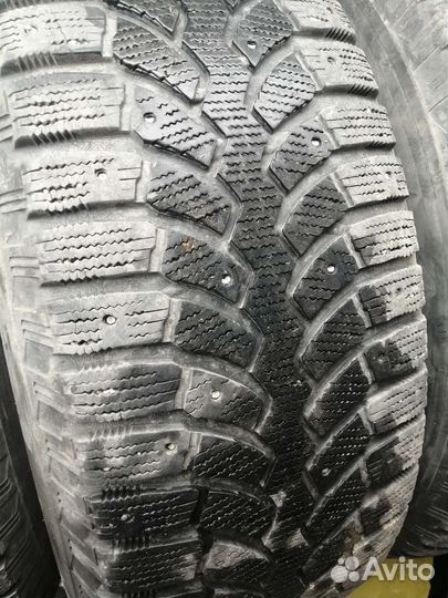 Bridgestone Blizzak Ice 275/65 R17 112