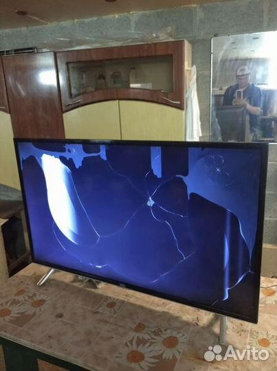 Телевизор на запчасти