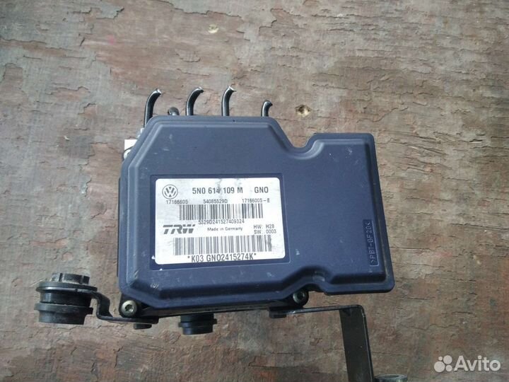 VW Tiguan 1 насос абс