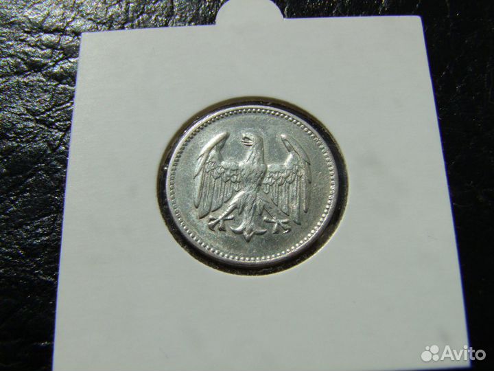 1 марка.1924. J. Состояние XF