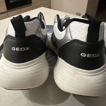 Кроссовки Geox