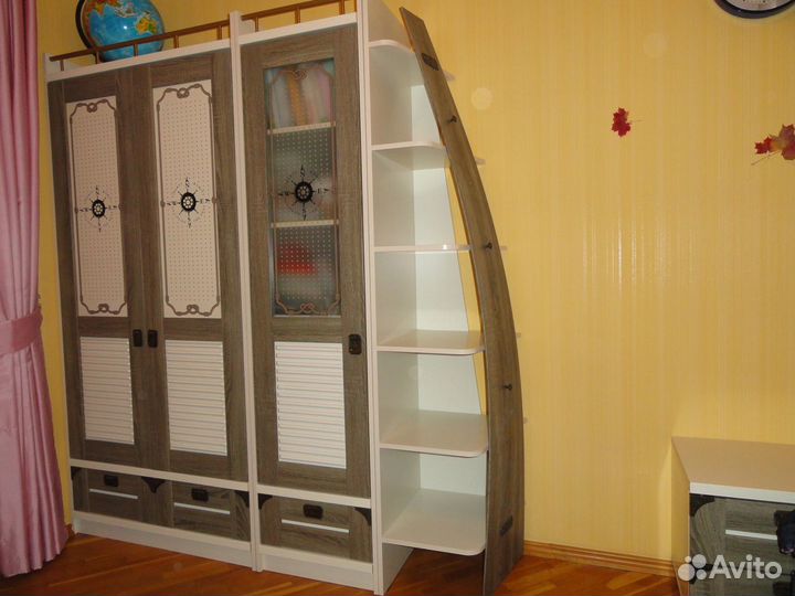 Набор детской мебели