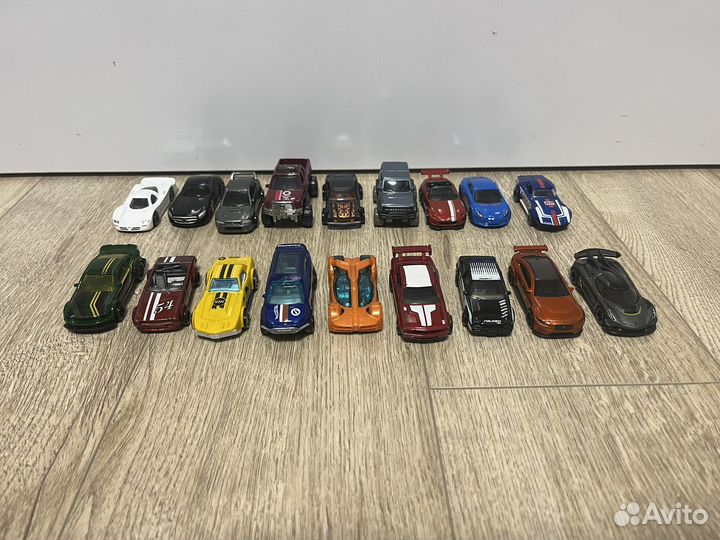 Hot wheels машинки