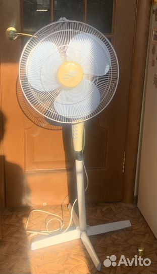 Вентилятор напольный на запчасти