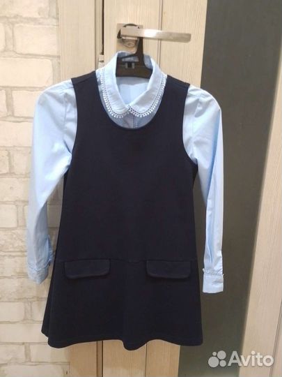 Школьные блузки р. 128 б/у