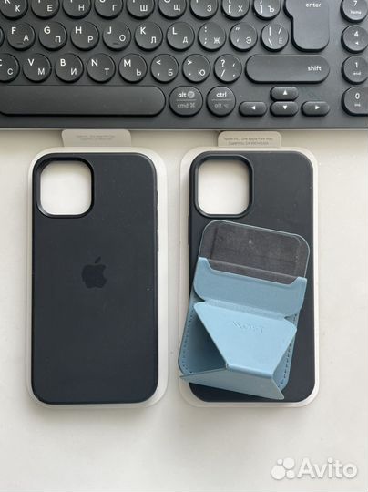 Продам силиконовый чехол на айфон 12 черный новый