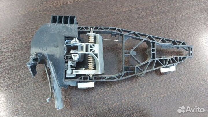 Кронштейн ручки двери левый Bmw X5 50Ix F15 N63N