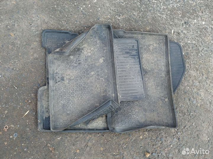 Ковры салона Лада Веста