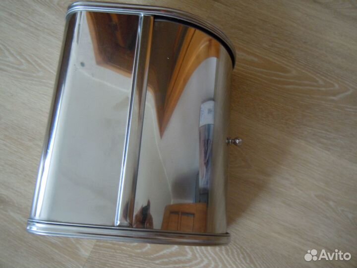 Продаю хлебницу vitezze