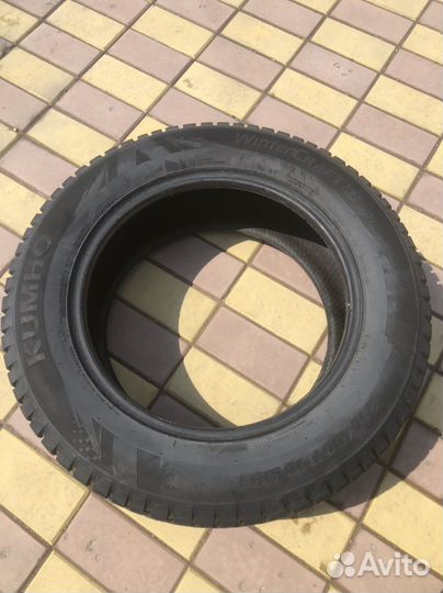 Kumho WinterCraft Ice WI31 215/60 R16 99T