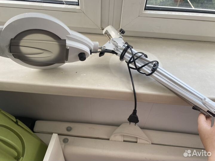 Лампа лупа настольная