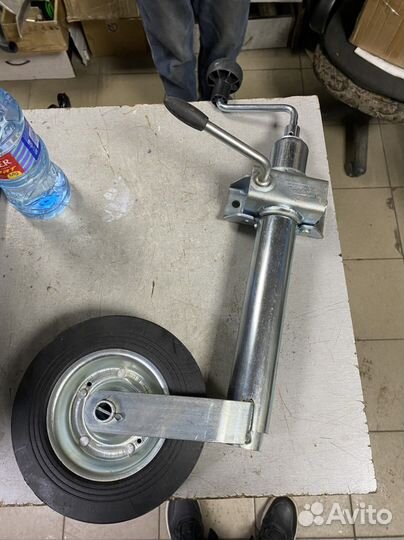 Подкатное колесо для прицепа