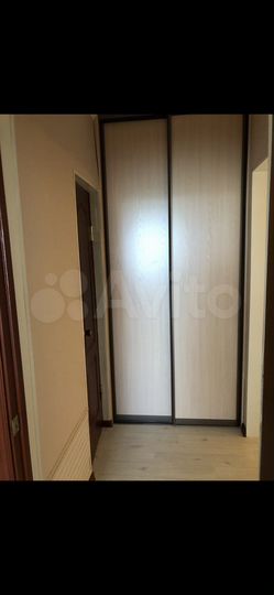 2-к. квартира, 53 м², 3/5 эт.