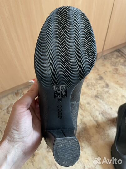 Туфли женские Ecco 38 размер