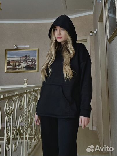 Спортивный костюм женский новый с биркой