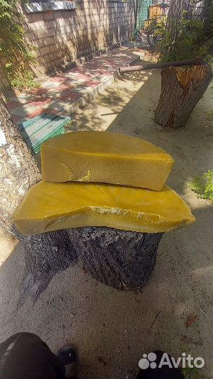 Воск пчелиный