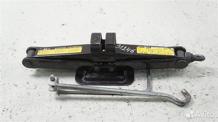 Домкрат Toyota Estima ACR30