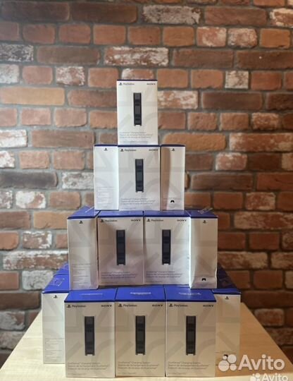 Зарядные станции для геймпадов PS5