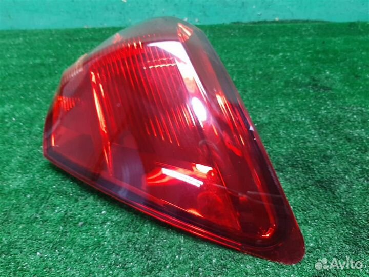 Фонарь задний наружный правый Nissan Qashqai J10