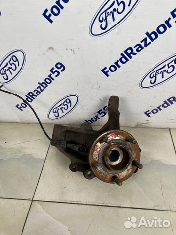 Кулак поворотный передний левый Ford Focus 3 CB8