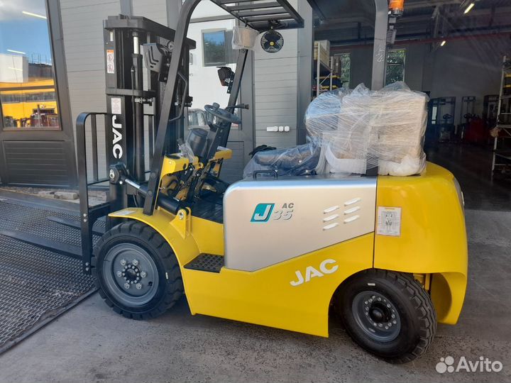 Вилочный погрузчик JAC CPD 35, 2023