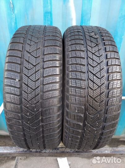 Pirelli Winter Sottozero 3 215/65 R16 100L