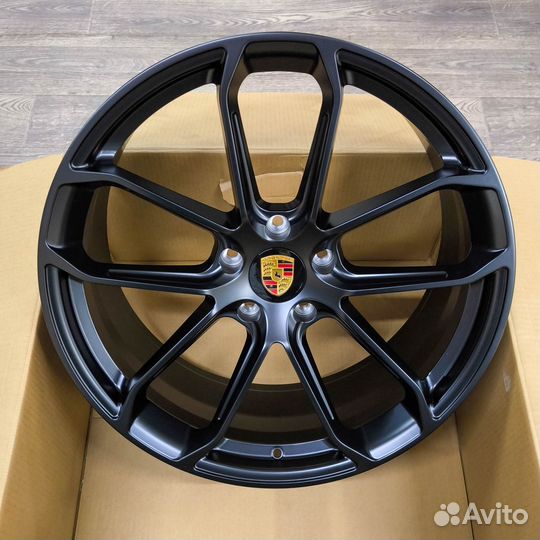 Кованые диски на Porsche Cayenne 957/958 R21